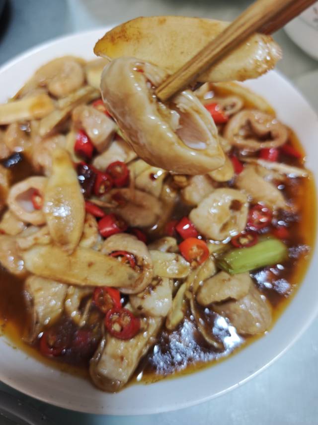 生爆肥肠,好吃